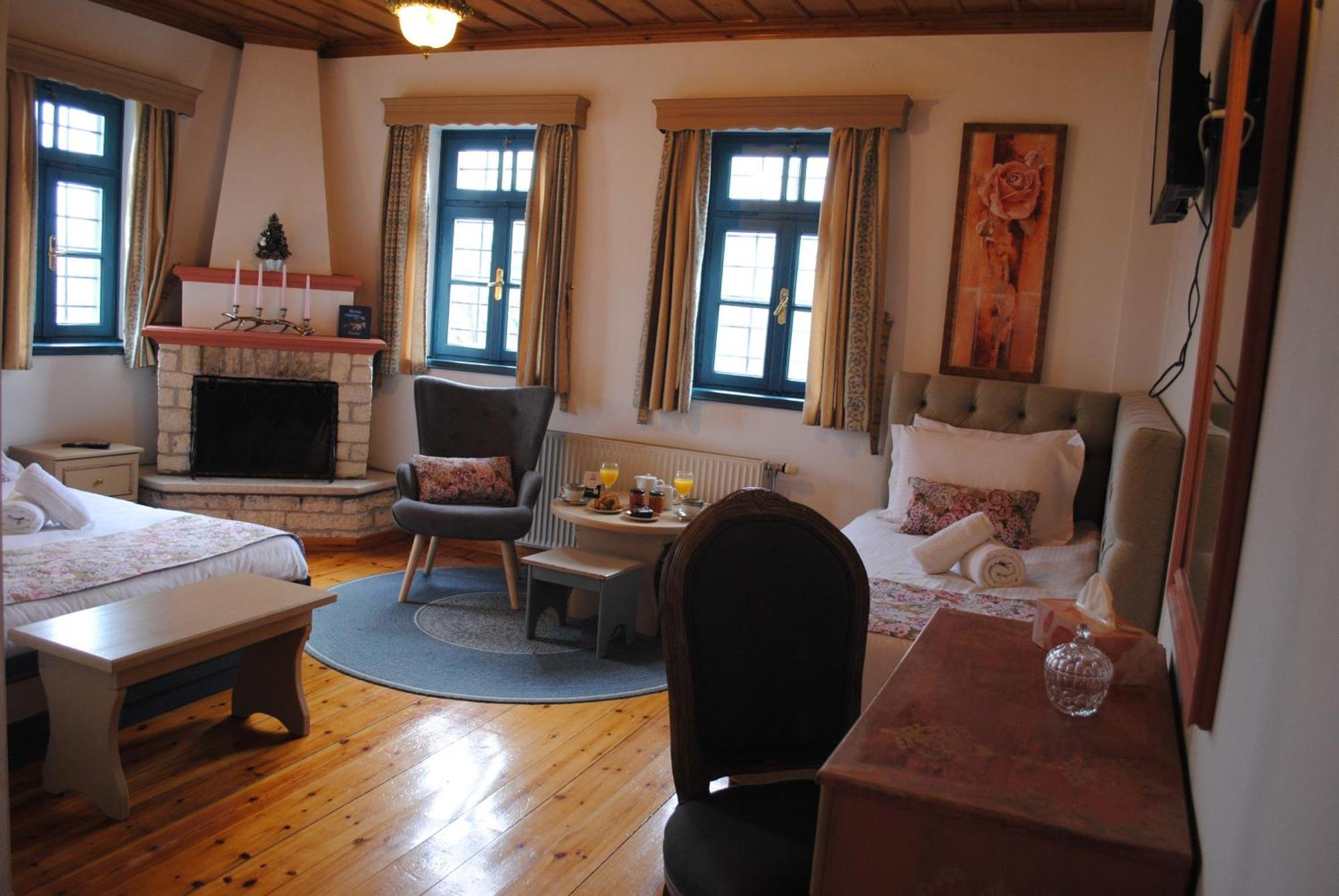 Beloi Hotel Vitsa Buitenkant foto