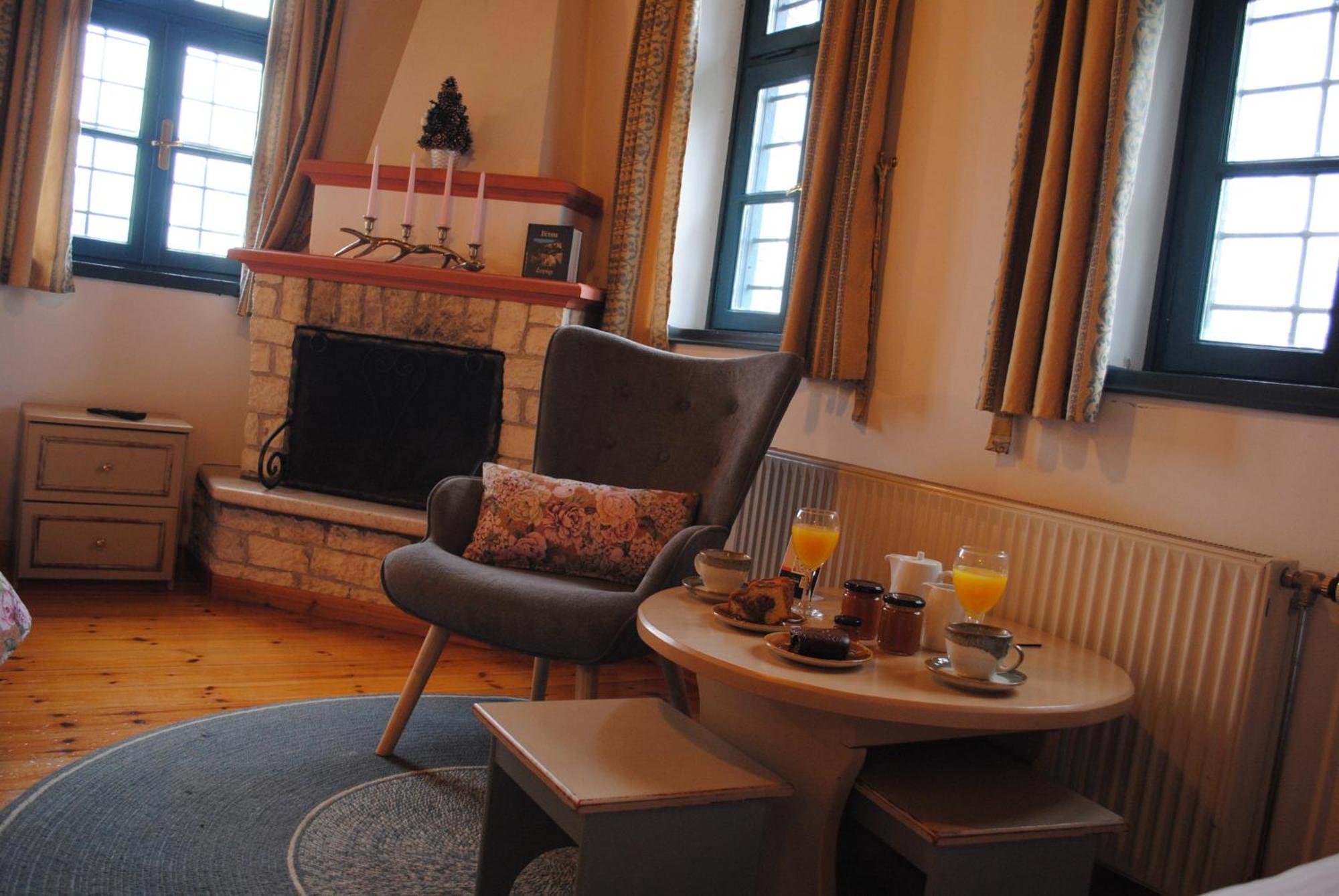 Beloi Hotel Vitsa Buitenkant foto