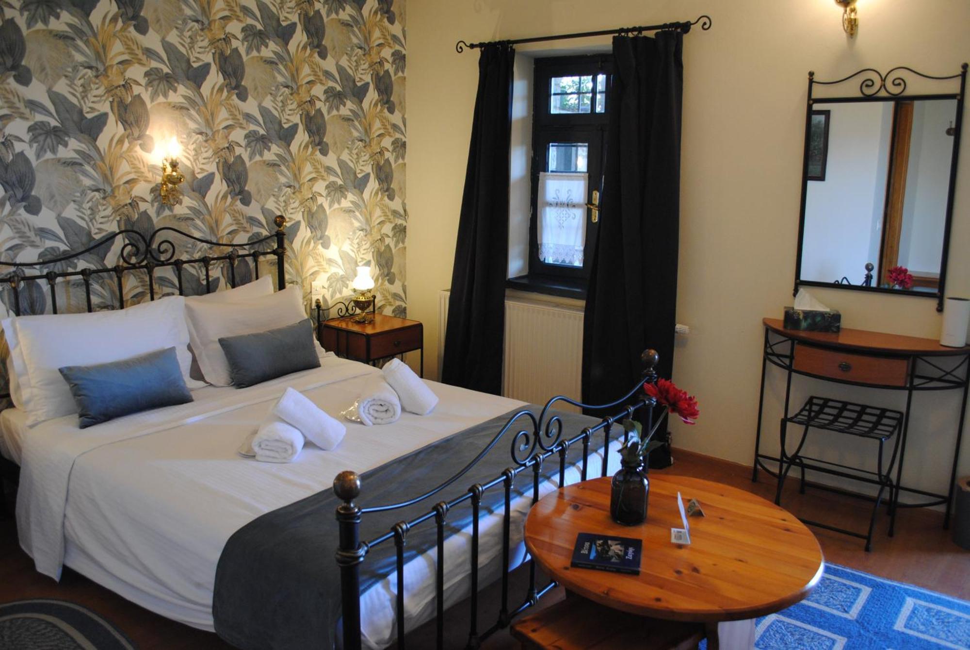 Beloi Hotel Vitsa Buitenkant foto